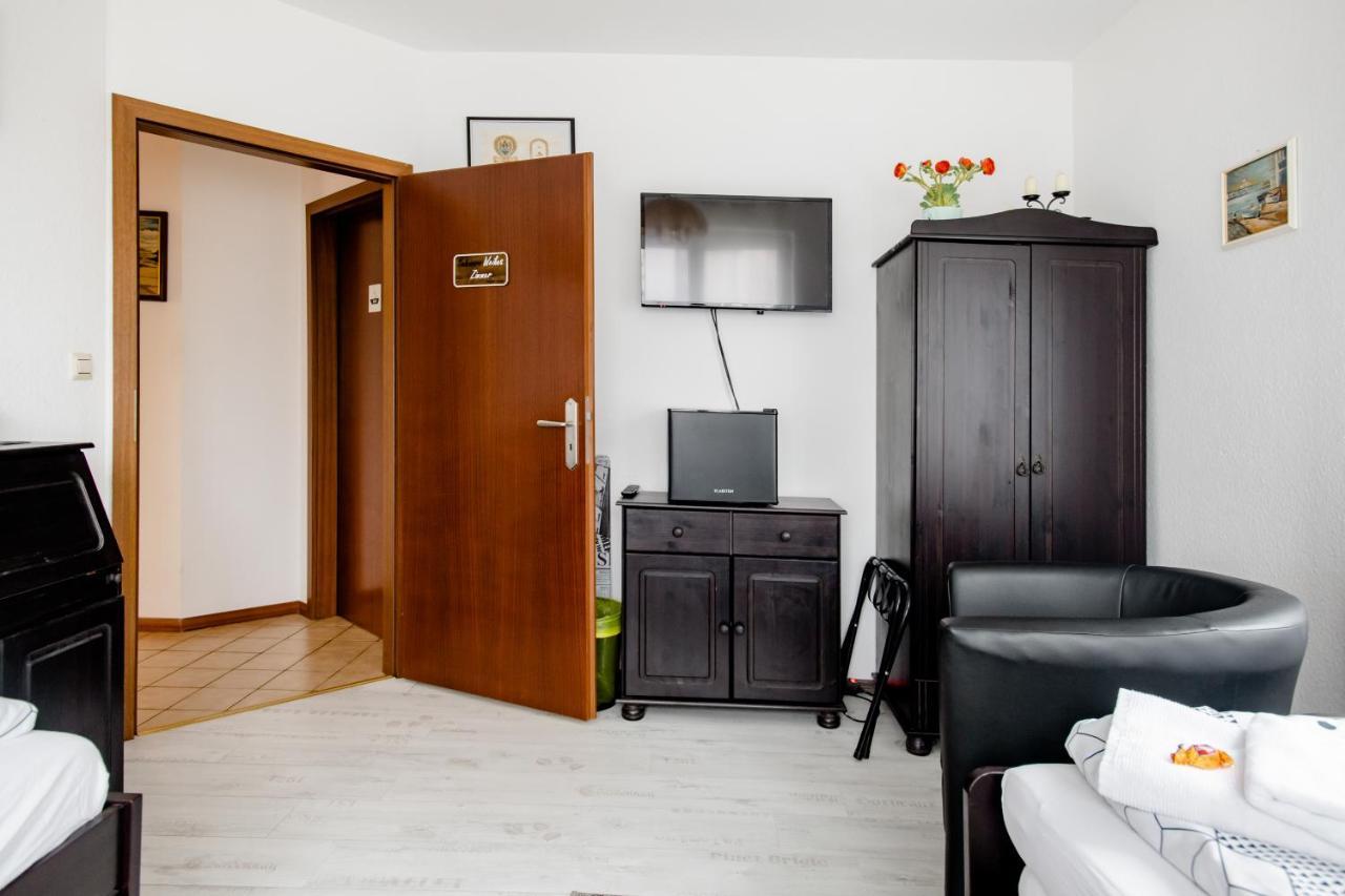 Ruhige Zimmer im Grünen Berlin Exterior foto