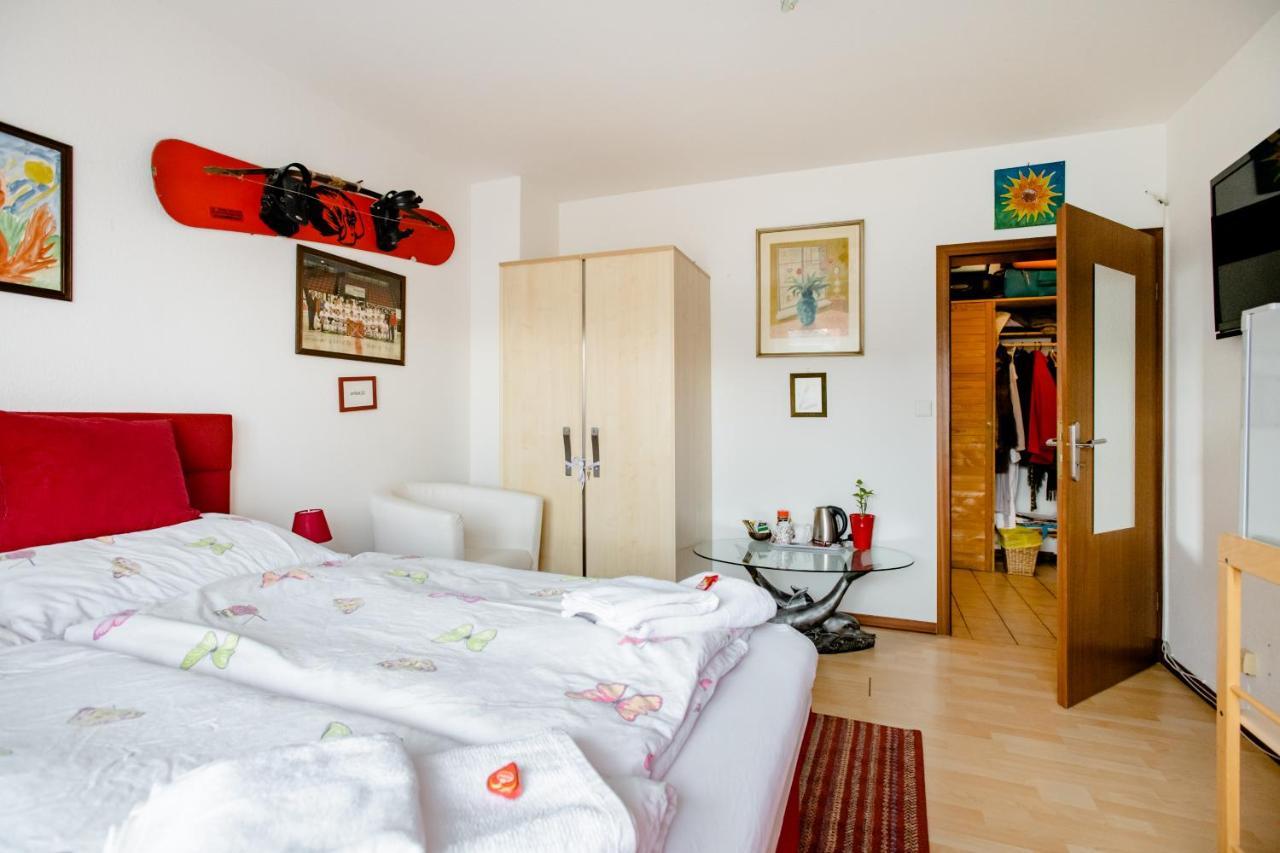 Ruhige Zimmer im Grünen Berlin Exterior foto